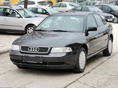 AUDI A4 1.8 rozsdamentes!