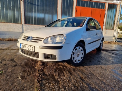 Volkswagen Golf V 1.6 benzin