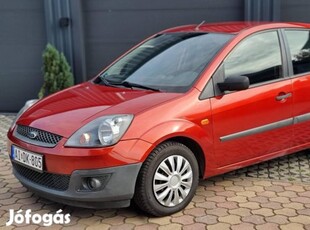 Ford Fiesta 1.4 Comfort Narancs Metál. --Új GUM...