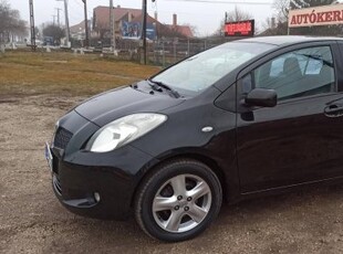 Toyota Yaris 1.3 Sol AC