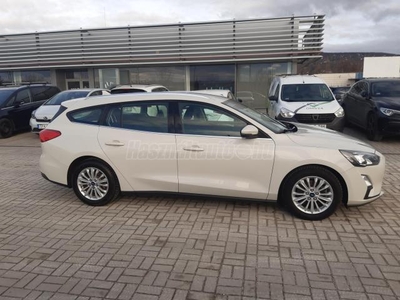 FORD FOCUS 1.0 EcoBoost mHEV Titanium