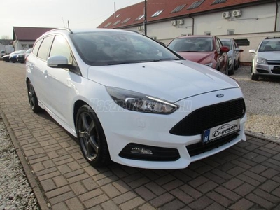 FORD FOCUS 2.0 EcoBoost ST3 S S NAVIGÁCIÓ-XENON-LED-SONY HIFI/MEGKÍMÉLT SZÉP ÁLLAPOT 103-EZER KM !