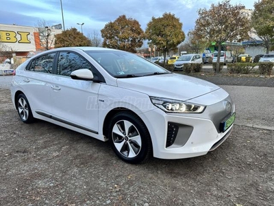 HYUNDAI IONIQ electric Premium (Automata) /28kwh/Napfénytető/Bőr ülés/Ülés fűtés elől-hátul/Vezetett szervíznapló/Törésmen