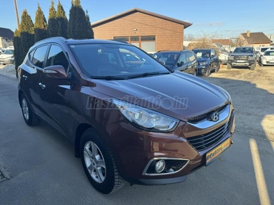 HYUNDAI IX 35 ix35 2.0 CRDi LP Premium 4WD S.MENTES V.SZ.KÖNYV TOLATÓKAMERA NAVIGÁCIÓ BŐR ESP 117E KM