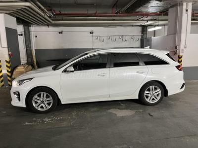 KIA CEE'D Ceed SW 1.4 T-GDI Gold DCT