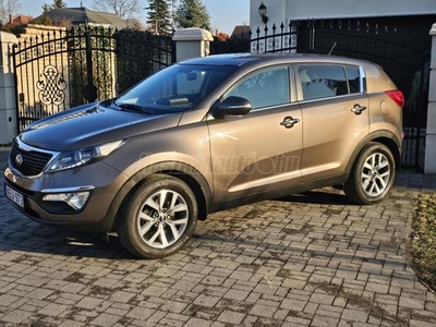 KIA SPORTAGE 1.6 GDI EX Limited MO-I + 149E KM + FESTÉSMENTES