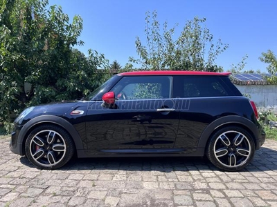 MINI COOPER 2.0 JohnWorks (Automata)