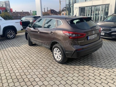 NISSAN QASHQAI 1.3 DIG-T Tekna