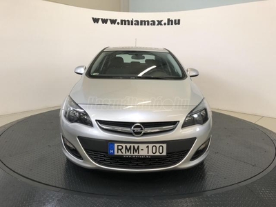 OPEL ASTRA J Sedan 1.4 T Enjoy 94.258 km! magyarországi. sérülésmentes. végig vezetett szervizkönyves