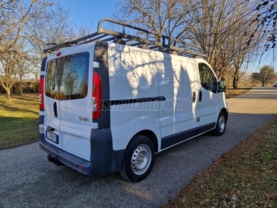 RENAULT TRAFIC 2.0 dCi L1H1 Authentique 79000km!