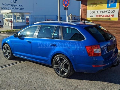 SKODA OCTAVIA Combi 2.0 CR TDI Elegance 4x4 Állófűtés