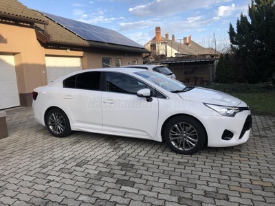 TOYOTA AVENSIS 2.0 D-4D Executive