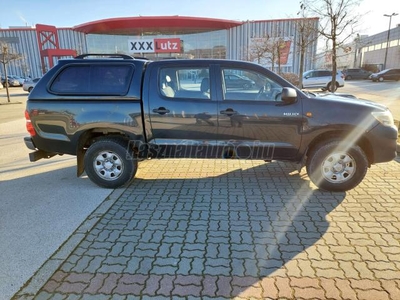 TOYOTA HI LUX Hilux 2.5 D-4D 4x4 Double Comfort AC