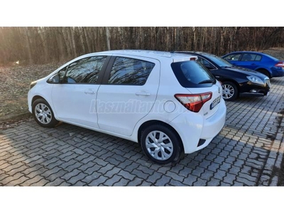 TOYOTA YARIS 1.0 VVT-i Active