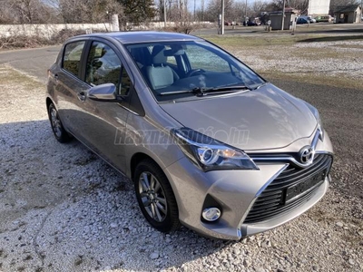 TOYOTA YARIS 1.33 Fashion SZERVIZKÖNYVES !!! 110.E KM !!! NAVIGÁCIÓ !!! KAMERA !!! 6 SEBESSÉGES !!!