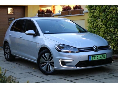 VOLKSWAGEN GOLF e-Golf digitális műszerfal. kamera. hőszivattyú. nagy aksi