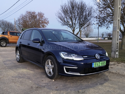 VOLKSWAGEN GOLF VII e-Golf Edition