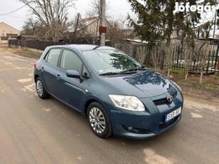 Toyota Auris 2.0 D-4D Sol