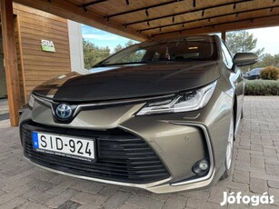 Toyota Corolla 1.8 Hybrid Comfort Style e-CVT A...