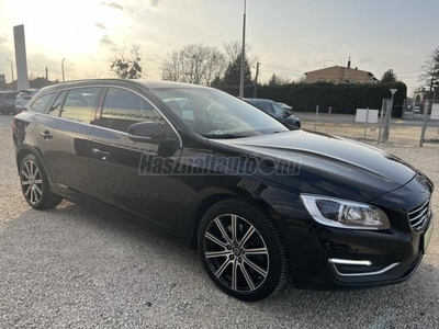 VOLVO V60 2.4 D [D6] PHEV AWD Summum Geartronic