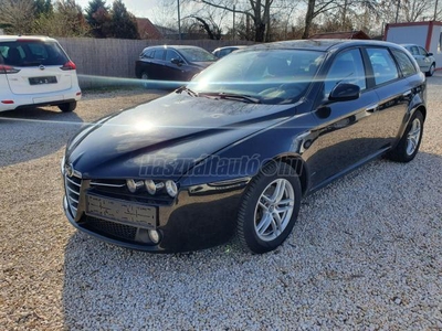 ALFA ROMEO 159 1.9 JTD 16V Sportiva BIZOMÁNYOS GÉPJÁRMŰ/FRISS MŰSZAKI VIZSGA/FRISS VEZÉRLÉS CSERE!