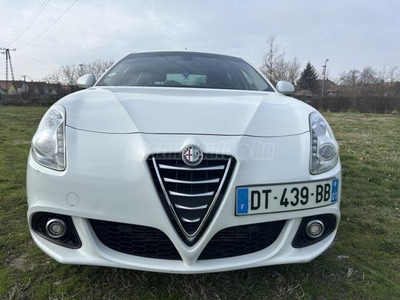 ALFA ROMEO GIULIETTA 1.6 JTDM-2 Distinctive