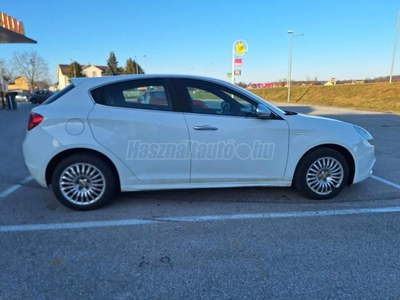 ALFA ROMEO GIULIETTA 1.6 JTDM-2 Progression