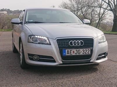 AUDI A3 1.6 TDI e Attraction DPF