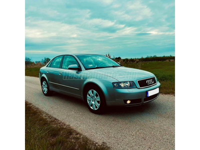 AUDI A4 2.0 FSI