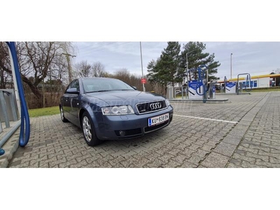 AUDI A4 2.5 V6 TDI quattro