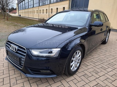 AUDI A4 Avant 2.0 TDI Design VÉGIG VEZ.SZERVÍZKÖNYV!XENON!NAVI!ELEKTROMOS CSOMAGTÉRAJTÓ!