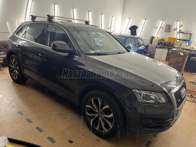 AUDI Q5 2.0 TDI DPF quattro S-tronic EU5