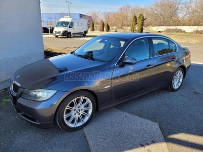 BMW 325d Navigáció. Bőr. Motoros tető. 17colos felnik. Xenon