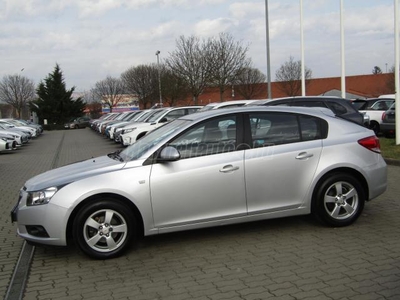 CHEVROLET CRUZE 1.6 LS Plus /Magyarországi - Megkímélt állapotban - Garantált - 100.800 KM!/