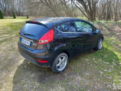 FORD FIESTA 1.25 Titanium