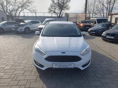 FORD FOCUS 1.0 EcoBoost Titanium S S +2 ÉV GARANCIÁVAL+1.TULAJ+SZ.KÖNYV+NAVI+ÜLÉS+KORM.FŰTÉS+PARKRADAR+STB+HIBÁTLAN+