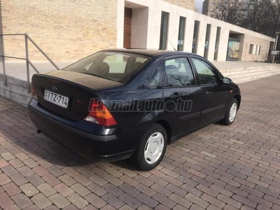 FORD FOCUS 1.4 Ambiente