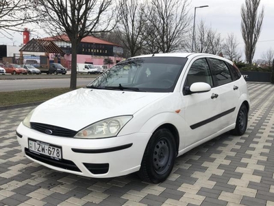 FORD FOCUS 1.4 Ambiente