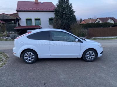 FORD FOCUS 1.4 Trend