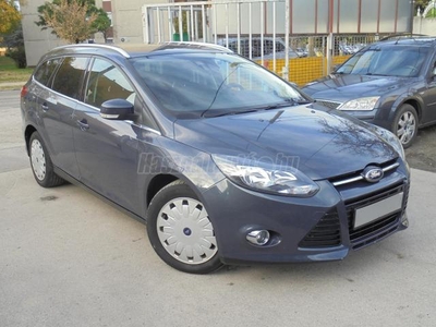 FORD FOCUS 1.6 TDCi Titanium Econetic 88g BŐR.ÜLÉS-SZÉLVÉDŐ FŰTÉS.TÁBLA FELISMERŐ.SÁV TARTÓ !!!!!!!!!!!