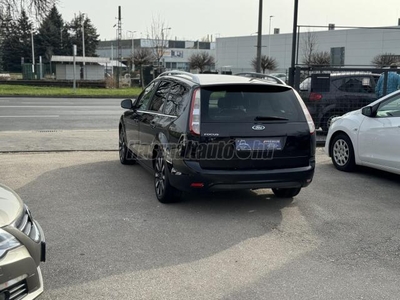 FORD FOCUS 1.6 Ti-VCT Titanium /// Black Magic Turnier BŐR ALU TETŐSIN NÉMET AUTÓ KITŰNŐ ÁLLAPOT!