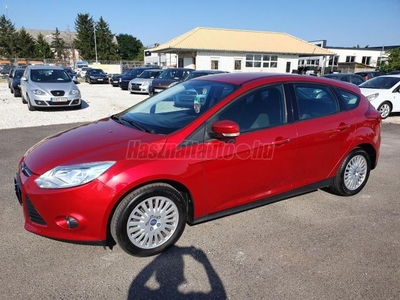 FORD FOCUS 1.6 Ti-VCT Trend Plus NEM TURBOS!!Digitklíma.Ülésfűtés.Alu.Szélvédőfűtés.Szervizkönyv!