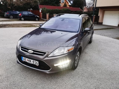 FORD MONDEO 2.0 TDCi Titanium INTELLIGENS KULCS. PDC ELŐL HÁTUL. FÉLBŐR BELSŐ. NAPFÉNYTETŐ. FRISS SZERVÍZ!