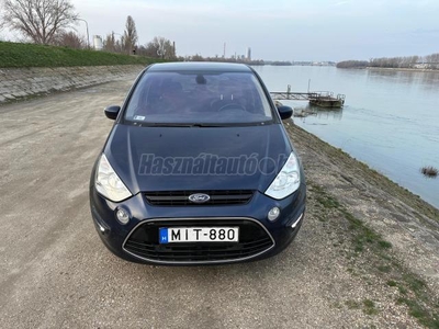 FORD S-MAX 2.0 TDCi Titanium