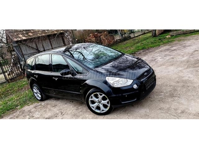 FORD S-MAX 2.0 TDCi Titanium S 140Le SUV Teljes extra. Kitűnő állapot