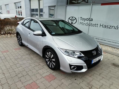 HONDA CIVIC 1.8 Elegance Navi Mo-i. 1 év garancia