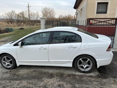 HONDA CIVIC 1.8 ES