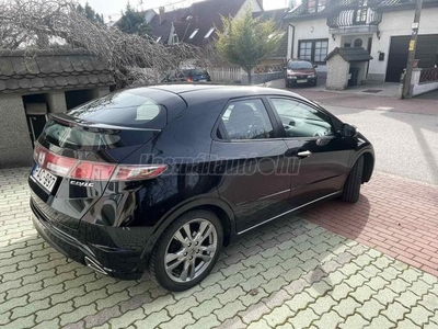 HONDA CIVIC 1.8 Executive