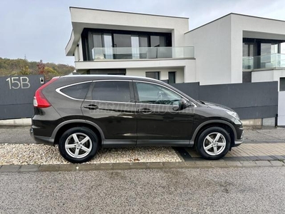 HONDA CR-V 1.6 i-DTEC Executive Navi (Automata) 160 LE. Minden extra.Bézs Bőrbelső . Panorámatető