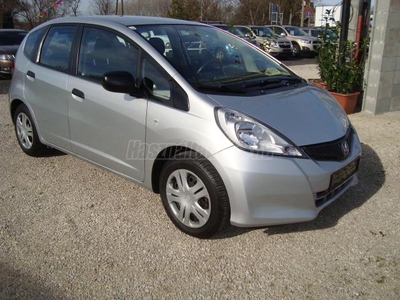 HONDA JAZZ 1.2 S megkímélt állapot .leinformálható km